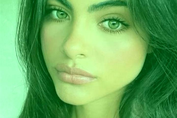 Sienna, 36, a chestnut hazel-eyed caucasian companion based in Schwarzenberg. Offering Massage, 69. Available for incall and outcall, overnight bookings avai...