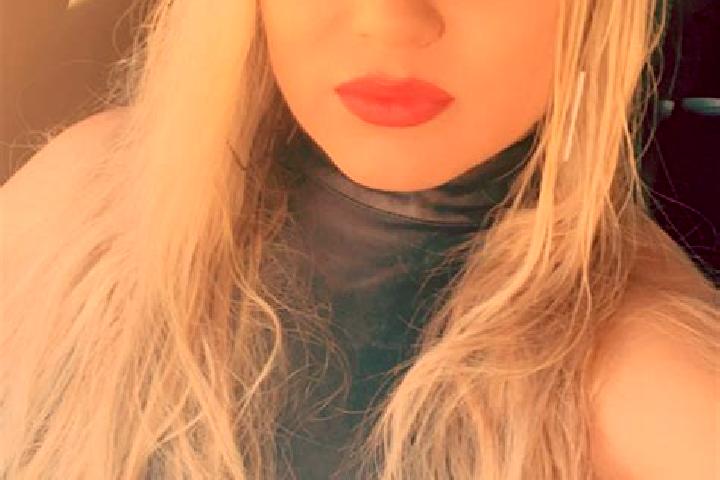 Sienna, 36 — Escort in Ventura, United States