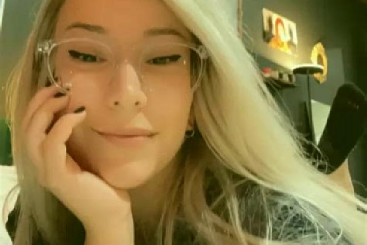 Sienna, 37, a black dark-eyed caucasian companion based in Tyniste nad Orlici. Offering BDSM, Roleplay, Travel Companion. Available for incall and outcall, d...