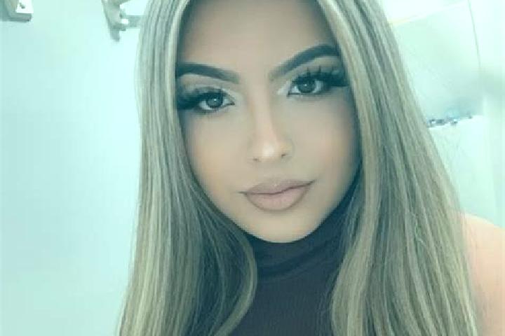 Sienna, 37, a blonde dark-eyed latina companion based in Burwood East. Offering Duos, Fetish, 69, Striptease. Available for incall and outcall, overnight boo...