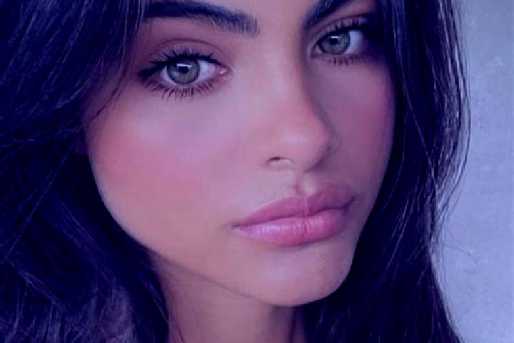 Sienna, 37, a brunette green-eyed latina companion based in Slov yanoserbsk. Offering Duos, Girlfriend Experience, OWO. Available for incall and outcall, day...