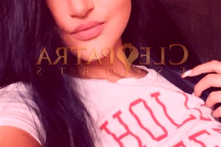 Sienna, 37, a red dark-eyed mixed companion based in Prairie du Rocher. Offering CIM, Striptease, GFE, OWO, Tantra. Available for incall and outcall, overnig...