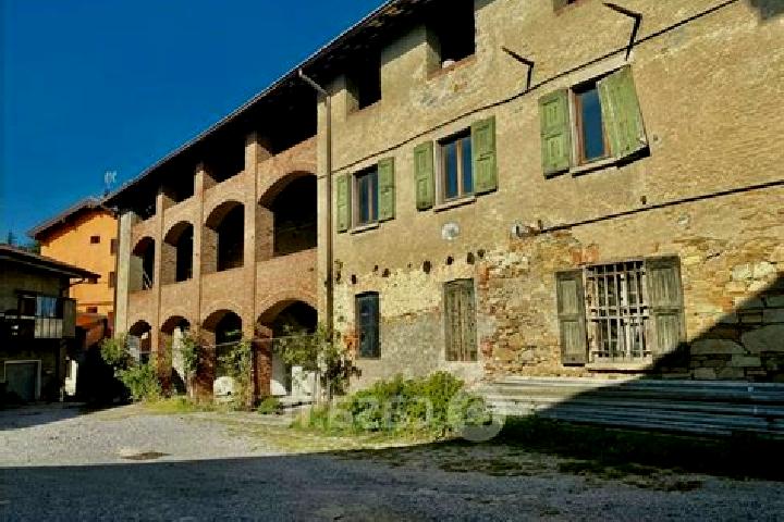 Sienna, 37 — Escort in Garbagnate Monastero, Italy