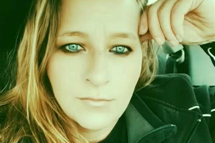 Sienna, 37 — Escort in Postville, United States