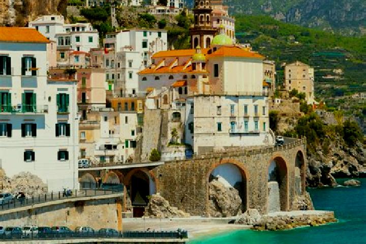 Sienna, 37 — Escort in Solfanuccio, Italy