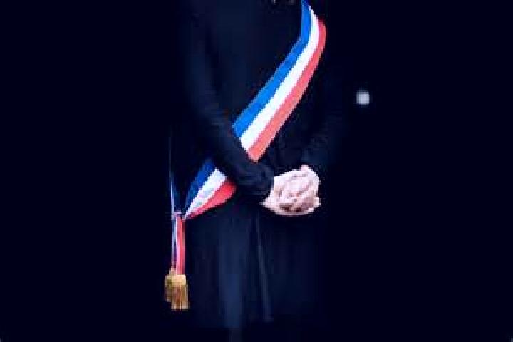 Sienna, 37 — Escort in Villers-la-Montagne, France