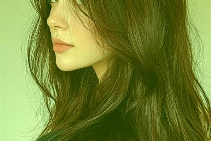 Sienna, 38, a auburn brown-eyed caucasian companion based in Carnello. Offering Couples, Massage. Available for incall and outcall, overnight bookings availa...
