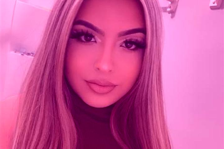 Sienna, 38, a blonde brown-eyed latina companion based in Ibiaku Ntok Okpo. Offering Striptease, 69, Roleplay. Available for incall and outcall, day and even...
