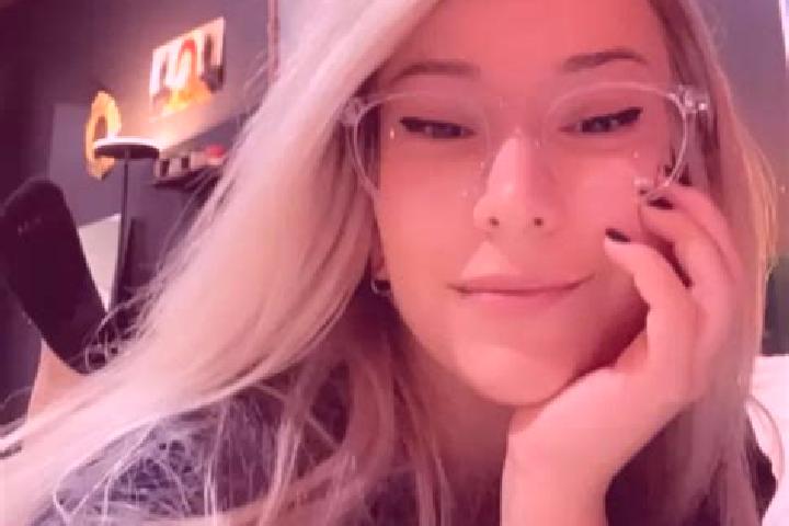 Sienna, 38, a blonde dark-eyed asian companion based in Zebra. Offering A-Level, Fetish, 69, Erotic Massage. Available for incall and outcall, day and evenin...