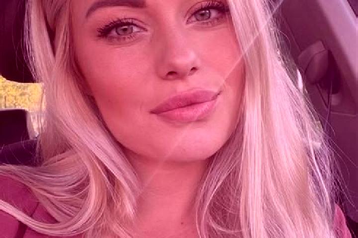 Sienna, 38, a blonde hazel-eyed mixed companion based in Lysychansk. Offering Couples, Massage, Tantra, CIM, OWO. Available for incall and outcall, day and e...