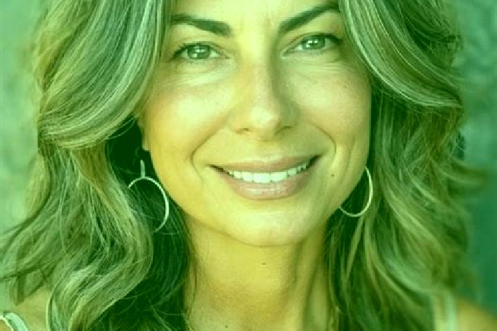 Sienna, 38, a brunette grey-eyed latina companion based in Kenscoff. Offering Roleplay, 69, Overnight. Available for incall and outcall, day and evening dates.