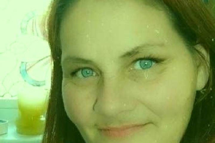 Sienna, 38, a red green-eyed caribbean companion based in Caina. Offering Couples, Erotic Massage, Overnight. Available for incall and outcall, day and eveni...