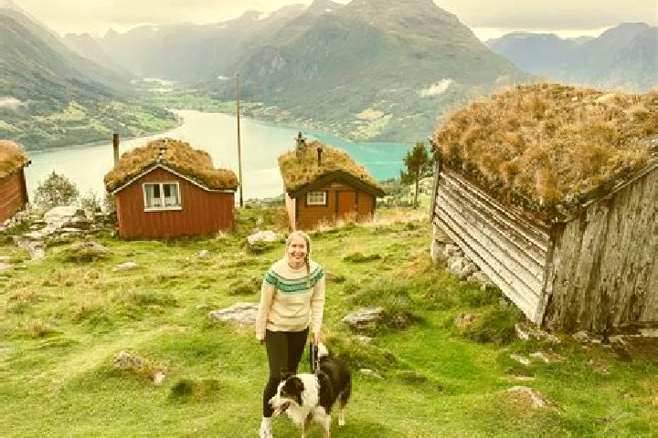 Sienna, 38 — Escort in Hundorp, Norway