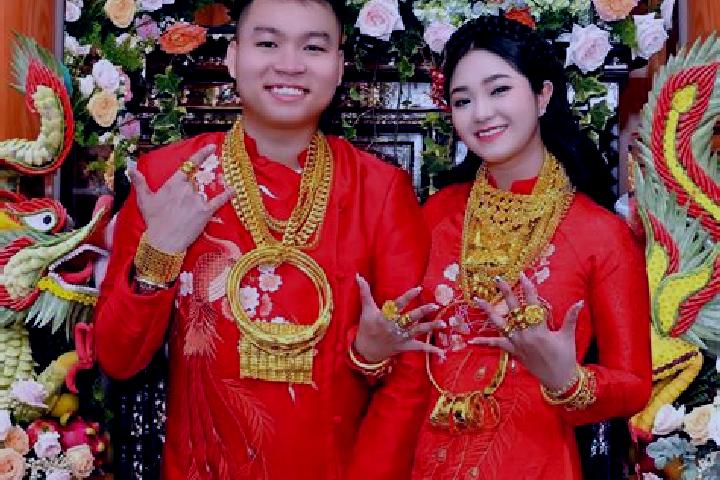 Sienna, 38 — Escort in Ma Cooi, Vietnam