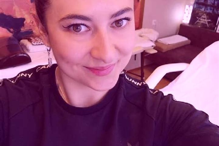 Sienna, 39, a black dark-eyed european companion based in Crone. Offering OWO, Fetish, Erotic Massage, Dinner Date. Available for incall and outcall, day and...