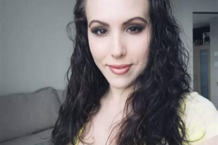 Sienna, 39, a black green-eyed caucasian companion based in Limpley Stoke. Offering Roleplay, Tantra, Striptease, Domination, GFE. Available for incall and o...