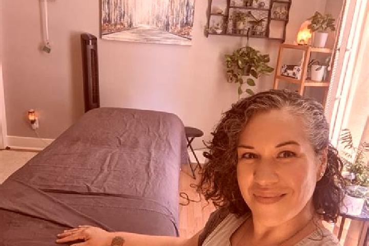 Sienna, 39, a black grey-eyed ebony companion based in Ortacesus. Offering Massage, Prostate Massage, Couples. Available for incall and outcall, overnight bo...