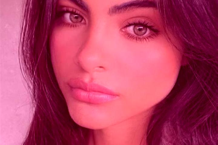 Sienna, 39, a black hazel-eyed middle eastern companion based in Dhaurahra. Offering Prostate Massage, Roleplay, BDSM, Girlfriend Experience, Party Girl. Ava...