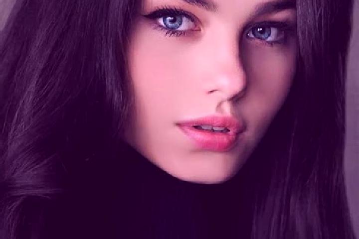 Sienna, 39, a brunette dark-eyed mixed companion based in Detung. Offering OWO, Striptease, Deep French Kissing, GFE. Available for incall and outcall, day a...