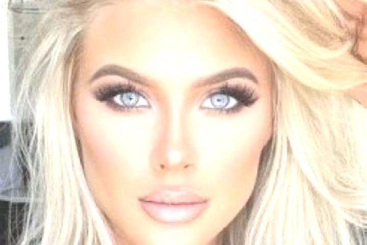 Sienna, 39, a platinum blonde amber-eyed indian companion based in Valea Calugareasca. Offering Domination, Striptease, Overnight. Available for incall and o...