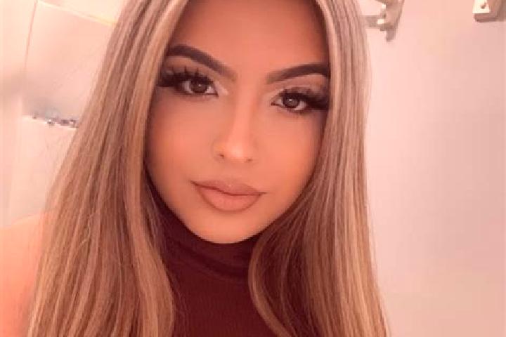 Sienna, 39, a red blue-eyed mixed companion based in Golovchino. Offering Fetish, Domination, Overnight, GFE. Available for incall and outcall, overnight boo...