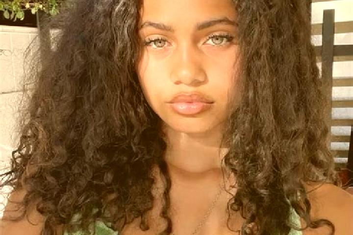 Sienna, 39, a red green-eyed mixed companion based in Podlesnyy. Offering OWO, Couples, Girlfriend Experience, 69, CIM. Available for incall and outcall, day...