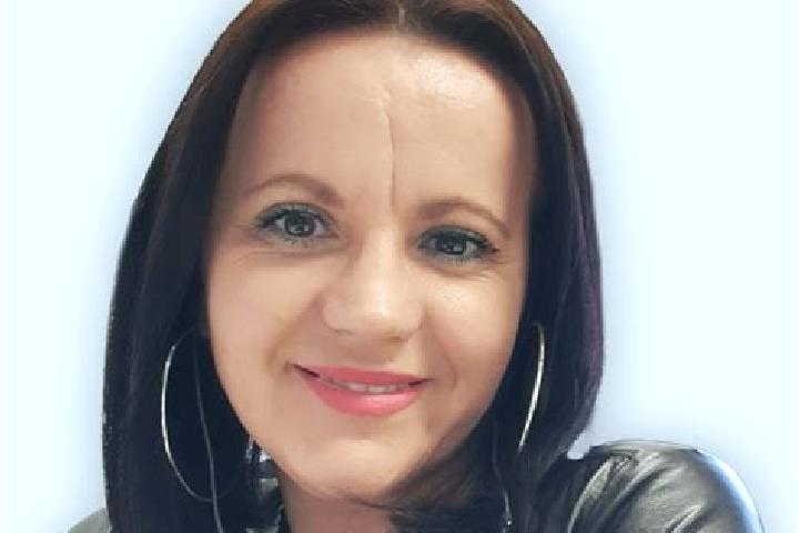 Sienna, 39 — Escort in Beuca, Romania