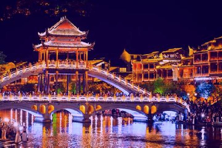 Sienna, 39 — Escort in Fenghuangcheng, China