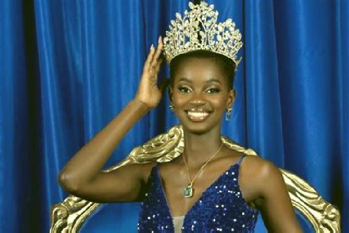 Sienna, 39 — Escort in Kouassi-Perita, Ivory Coast