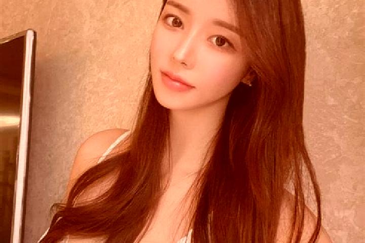 Sienna, 39 — Escort in Shaochang, China
