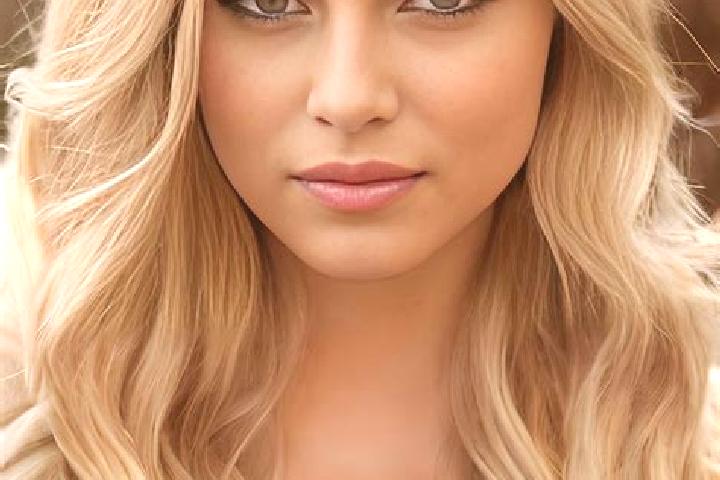 Sofia, 20, a blonde green-eyed european companion based in Aznakayevo. Offering Deep French Kissing, A-Level, Roleplay, Girlfriend Experience, Dinner Date. A...