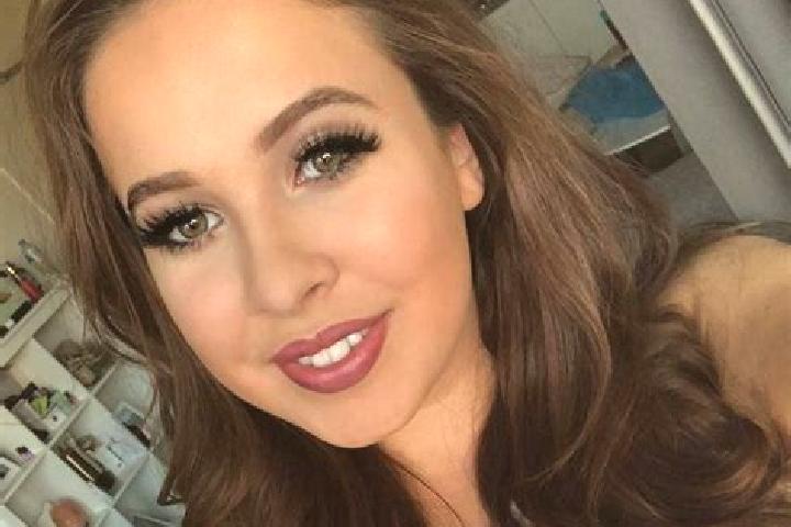 Sofia, 20, a dark blonde amber-eyed latina companion based in New South Memphis. Offering Striptease, GFE, Deep French Kissing, Erotic Massage. Available for...