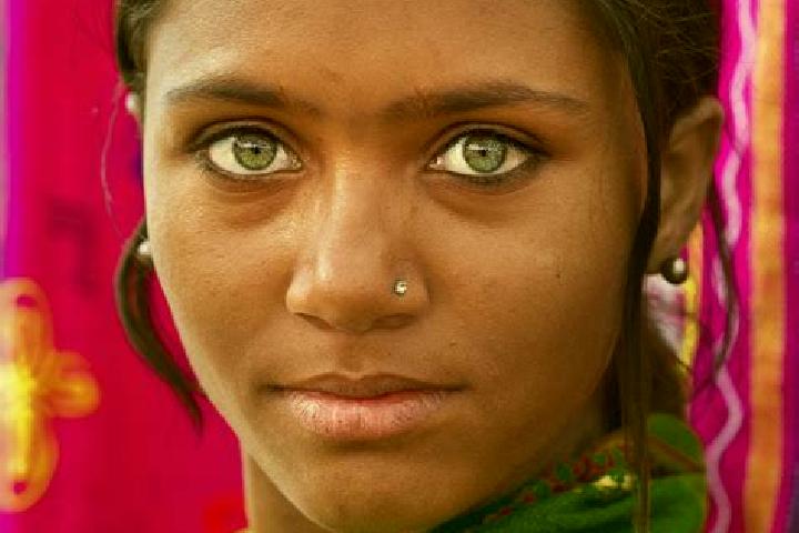 Sofia, 20, a red green-eyed indian companion based in Kawana. Offering Travel Companion, Tantra, Party Girl. Available for incall and outcall, day and evenin...