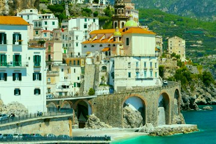 Sofia, 20 — Escort in Alpette, Italy