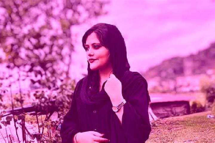 Sofia, 20 — Escort in Pishva, Iran