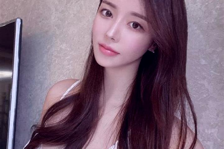 Sofia, 20 — Escort in Sanhui, China