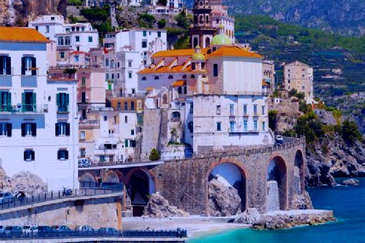 Sofia, 21 — Escort in Sommatino, Italy