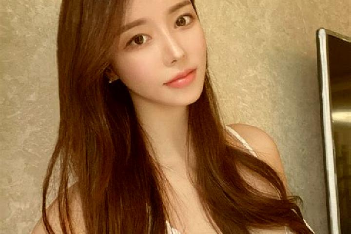 Sofia, 21 — Escort in Xunzhai, China