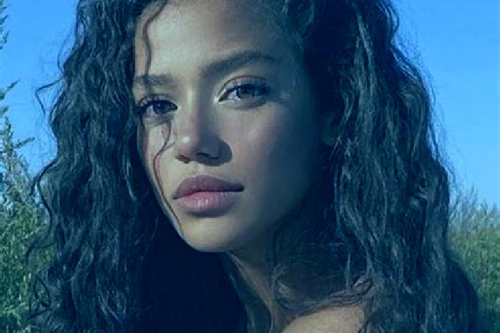 Sofia, 22, a black blue-eyed latina companion based in Schenefeld. Offering Domination, Tantra, GFE, Travel Companion. Available for incall and outcall, over...