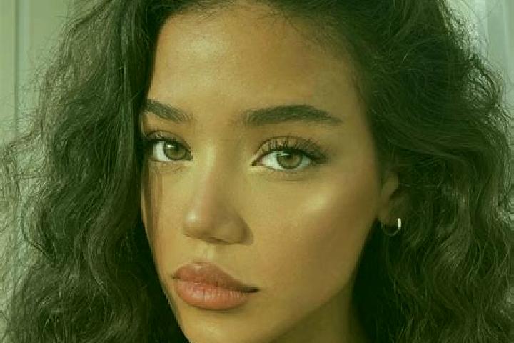 Sofia, 22, a black brown-eyed asian companion based in Saccolongo. Offering GFE, BDSM, Duos, CIM, Tantra. Available for incall and outcall, overnight booking...