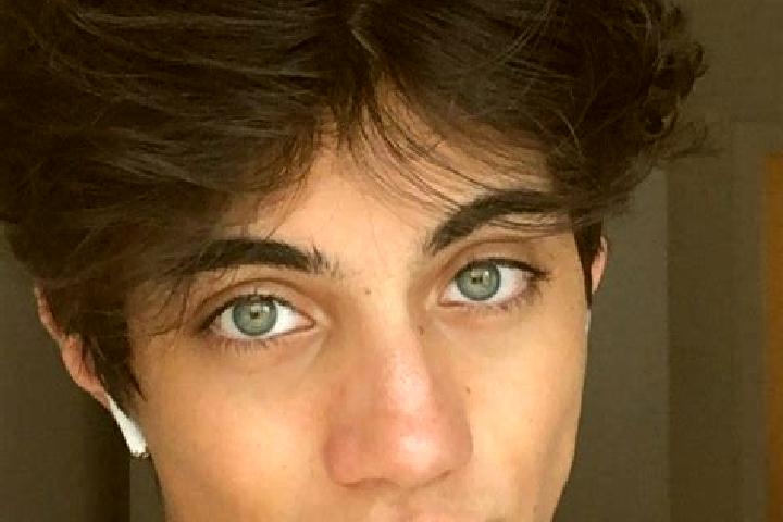 Sofia, 22, a chestnut grey-eyed caucasian companion based in Arranho. Offering Massage, A-Level, GFE, Domination, Erotic Massage. Available for incall and ou...