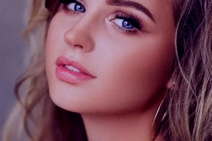 Sofia, 22, a dark blonde blue-eyed slavic companion based in Bni Hadifa. Offering Striptease, Deep French Kissing, CIM. Available for incall and outcall, ove...