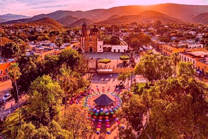 Sofia, 22 — Escort in Jalpan (Jalpa), Mexico