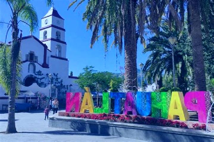 Sofia, 22 — Escort in Pahuatlan de Valle, Mexico