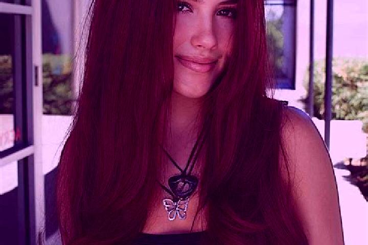 Sofia, 23, a auburn dark-eyed latina companion based in Turtas. Offering Duos, A-Level. Available for incall and outcall, overnight bookings available.