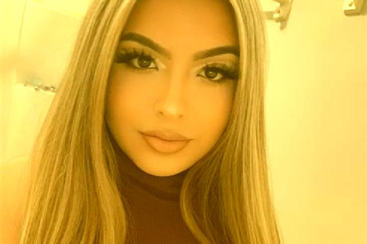 Sofia, 23, a blonde brown-eyed latina companion based in Leirvik. Offering OWO, Striptease, Erotic Massage. Available for incall and outcall, overnight booki...