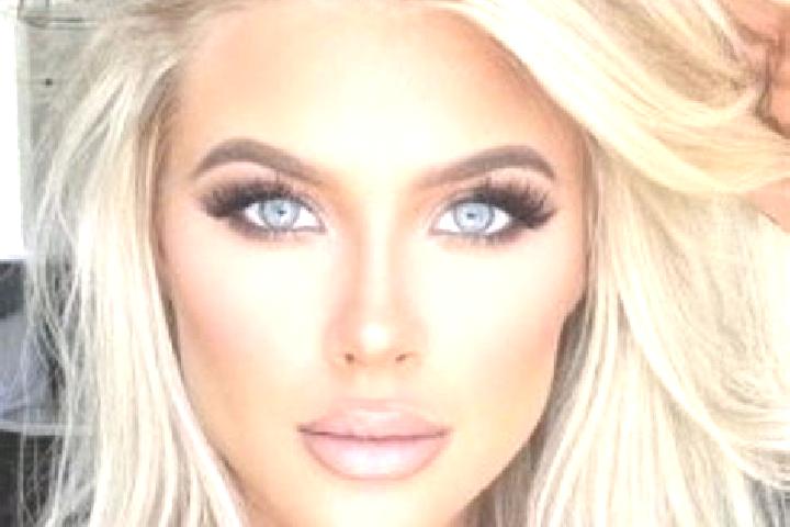 Sofia, 23, a platinum blonde blue-eyed middle eastern companion based in Detenice. Offering Erotic Massage, Massage, Fetish, Deep French Kissing, A-Level. Av...
