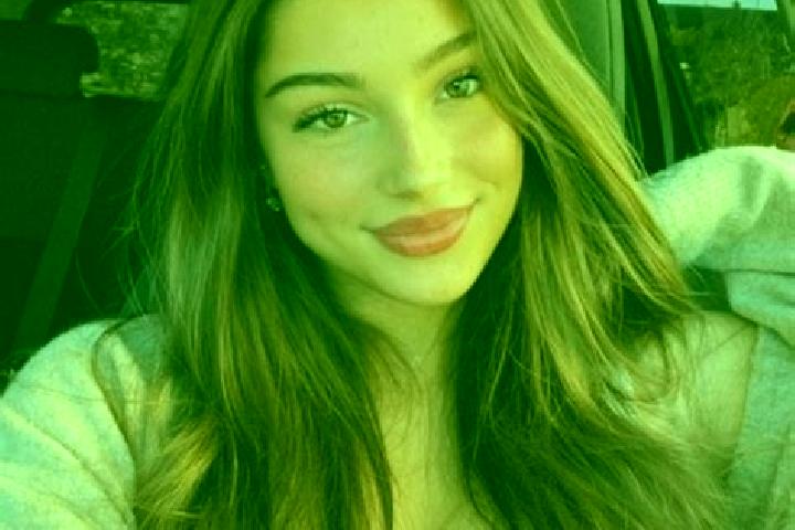 Sofia, 23, a red brown-eyed latina companion based in Dieigalafla. Offering Massage, Party Girl, Deep French Kissing, Girlfriend Experience. Available for in...