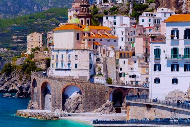 Sofia, 23 — Escort in Chiusaforte, Italy
