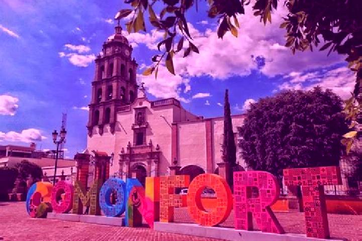 Sofia, 23 — Escort in Comonfort, Mexico